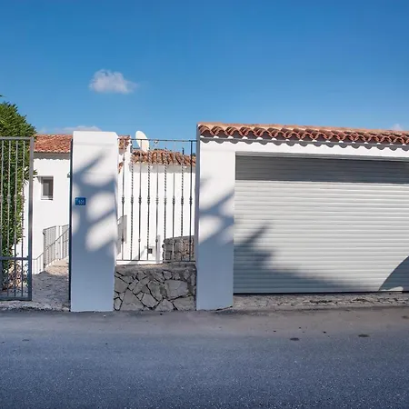 Sara 8 - Free Wifi, Chill-out, Private Pool, Private Tennis Court - By Villamar * Benissa