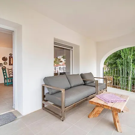 Sara 8 - Free Wifi, Chill-out, Private Pool, Private Tennis Court - By Villamar