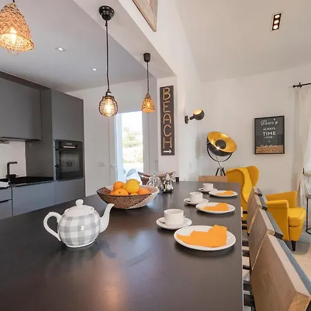Sara 8 - Free Wifi, Chill-out, Private Pool, Private Tennis Court - By Villamar *